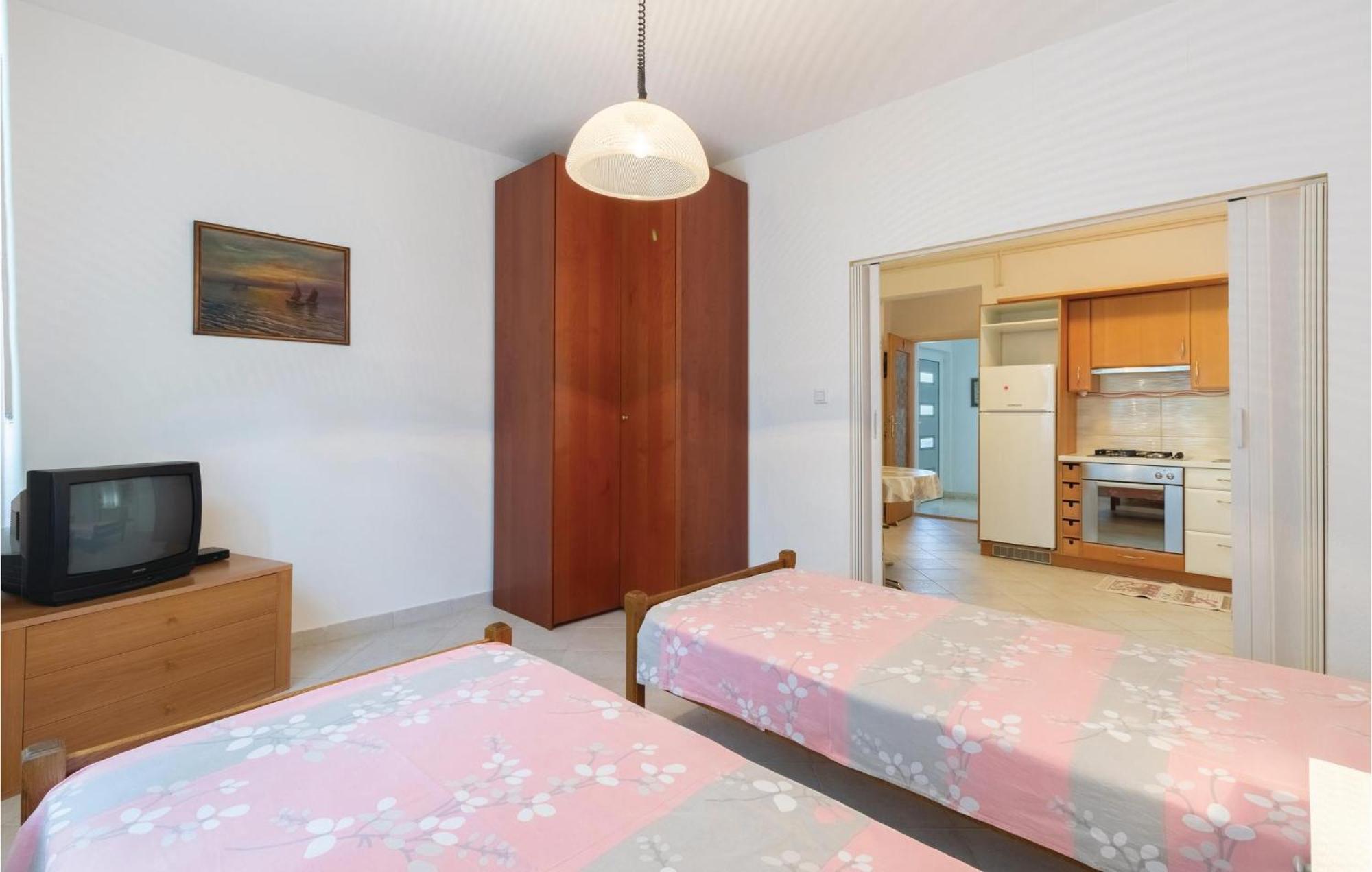 Nice Apartment In Zadar With Kitchen 외부 사진