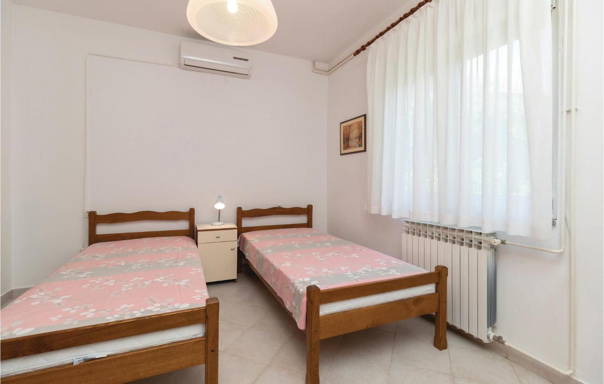 Nice Apartment In Zadar With Kitchen 외부 사진