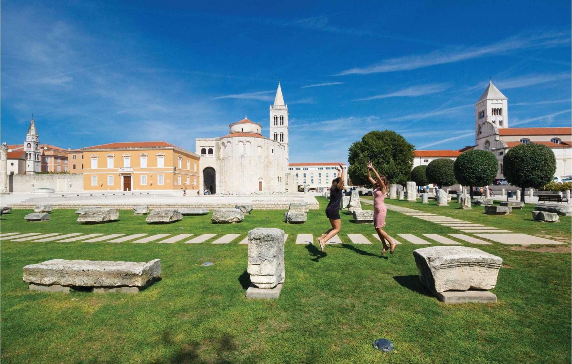 Nice Apartment In Zadar With Kitchen 외부 사진